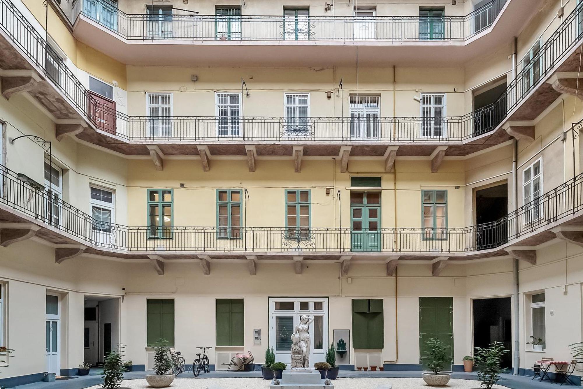 Cozy Boho Apartment, Super Central, Parliament, Netflix Budapest Exterior photo